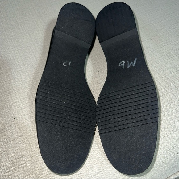 Salvatore Ferragamo Black Patent Leather Wedge Ballet Round Toe Wmn’s Sz 7.5B - Picture 9 of 12